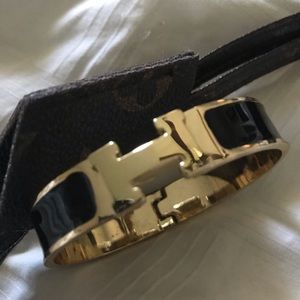 Gold plated & black enamel H Bangle bracelet EUC🖤